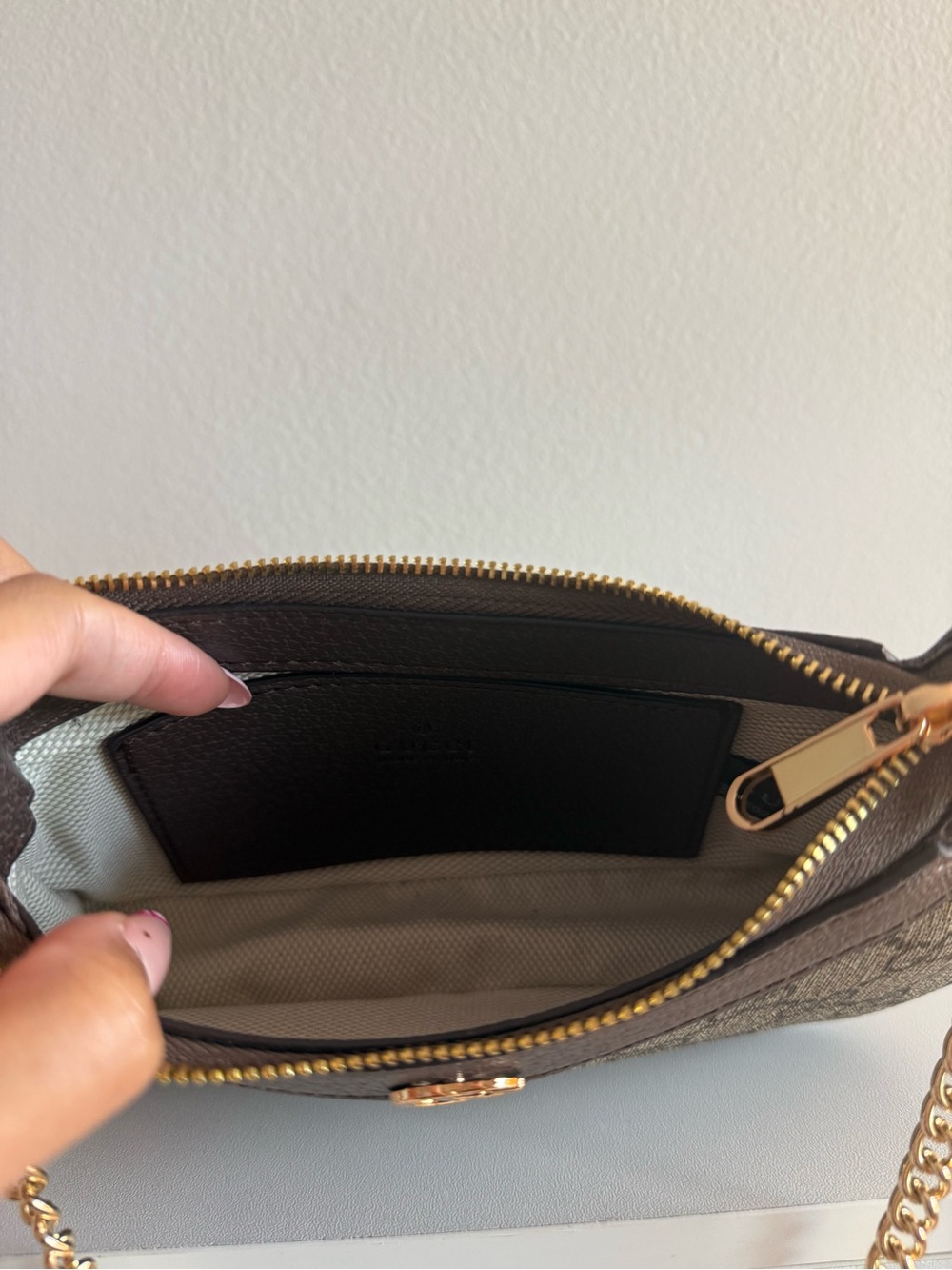 Gucci GG Canvas and Leather Mini Ophidia Shoulder Bag in Brown - Picture 3 of 3